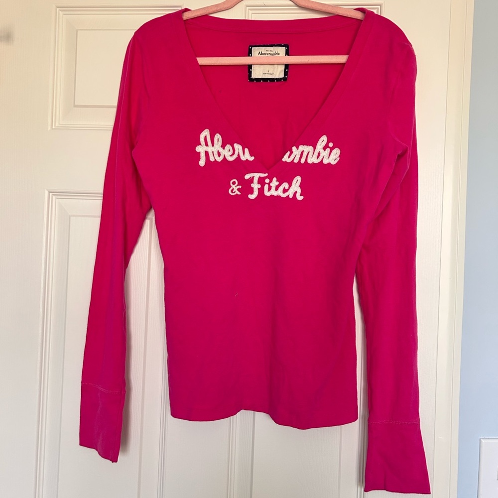 Abercrombie & Fitch Y2K Hot Pink Long-Sleeve V-Neck Logo Tee